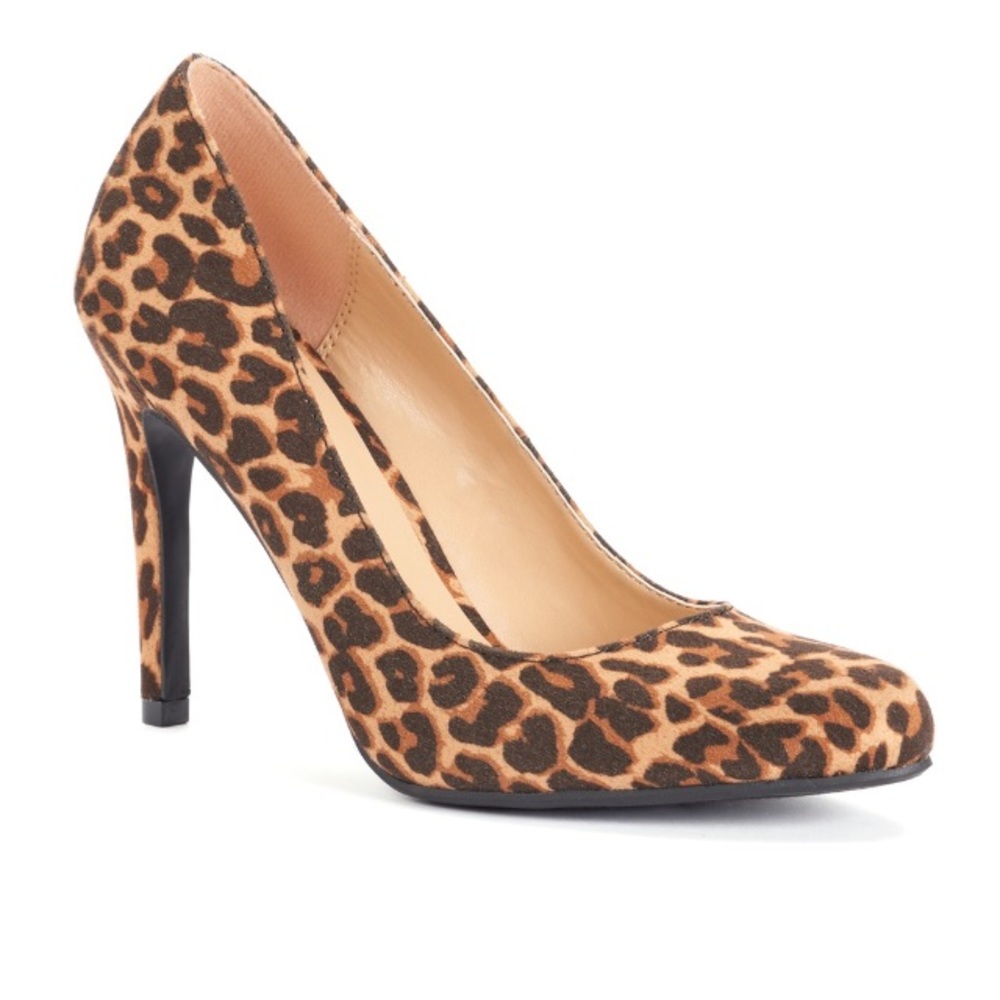 LC Lauren Conrad Leopard Print Dress Shoes